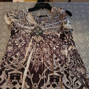 Apt 9 short black and white short sleeve shirt.